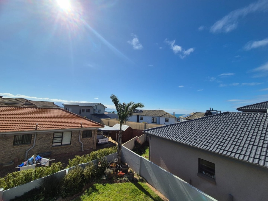 3 Bedroom Property for Sale in Hartenbos Heuwels Western Cape